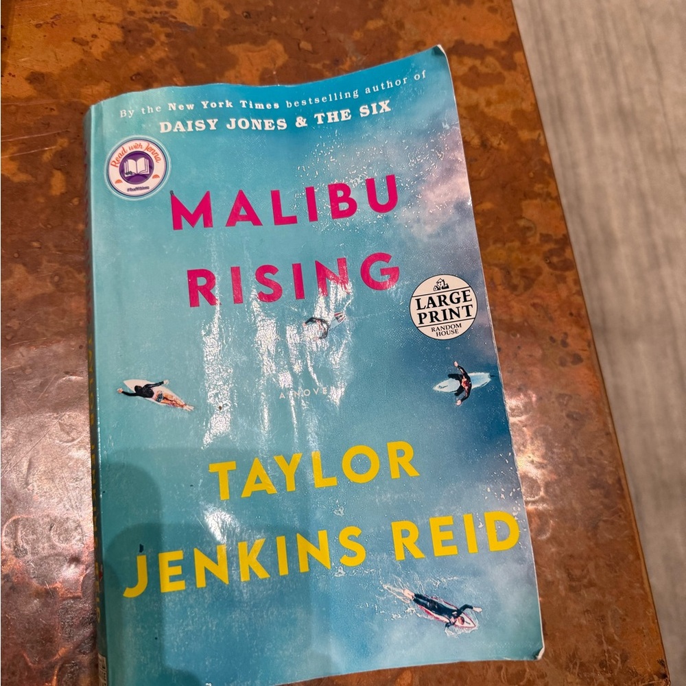 Malibu Rising by Taylor Jenkins Reid